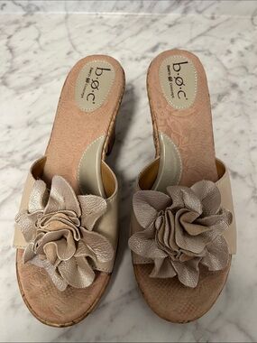 b.o.c. Floral Applique Beige Slide Mules